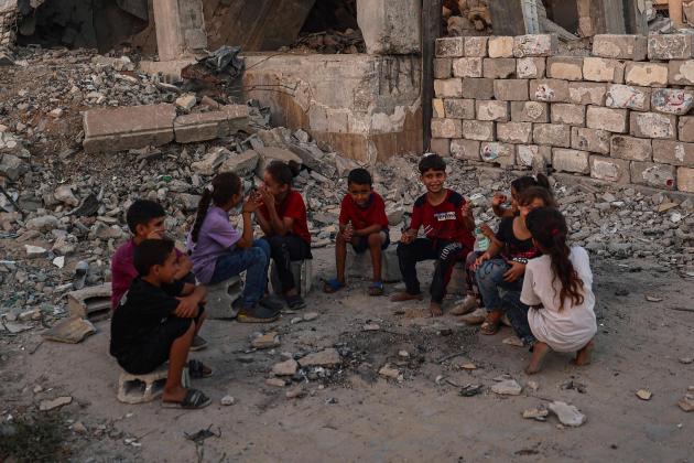 USCIRE DA QUESTO SISTEMA, TORNARE A DIRE “NOI”.